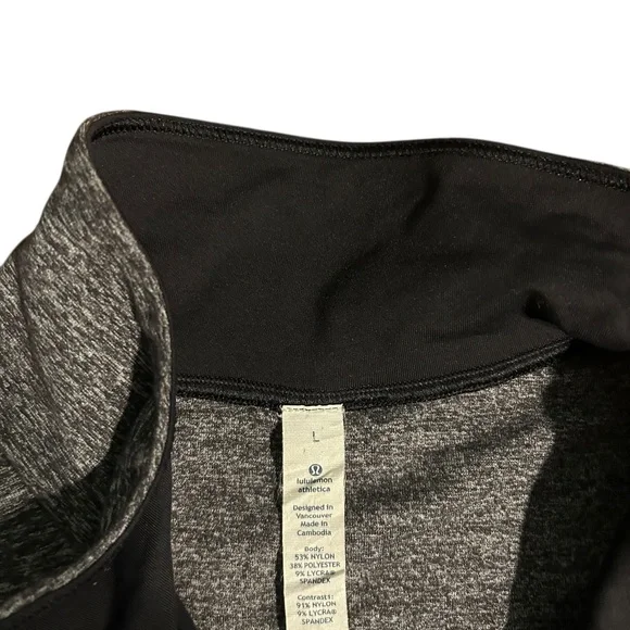 Lululemon Quarter Zip Long Sleeve – Gray/Black Panel Workout Top - Size L - Picture 3 of 3